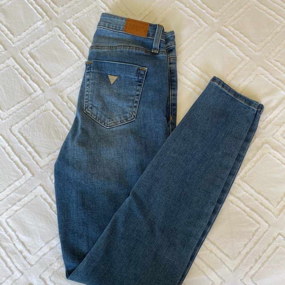 GUESS Jeans